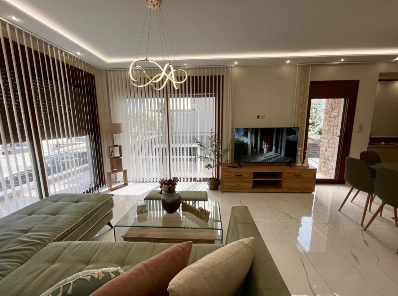 Agora Luxury Villa I Loutráki Eksteriør billede