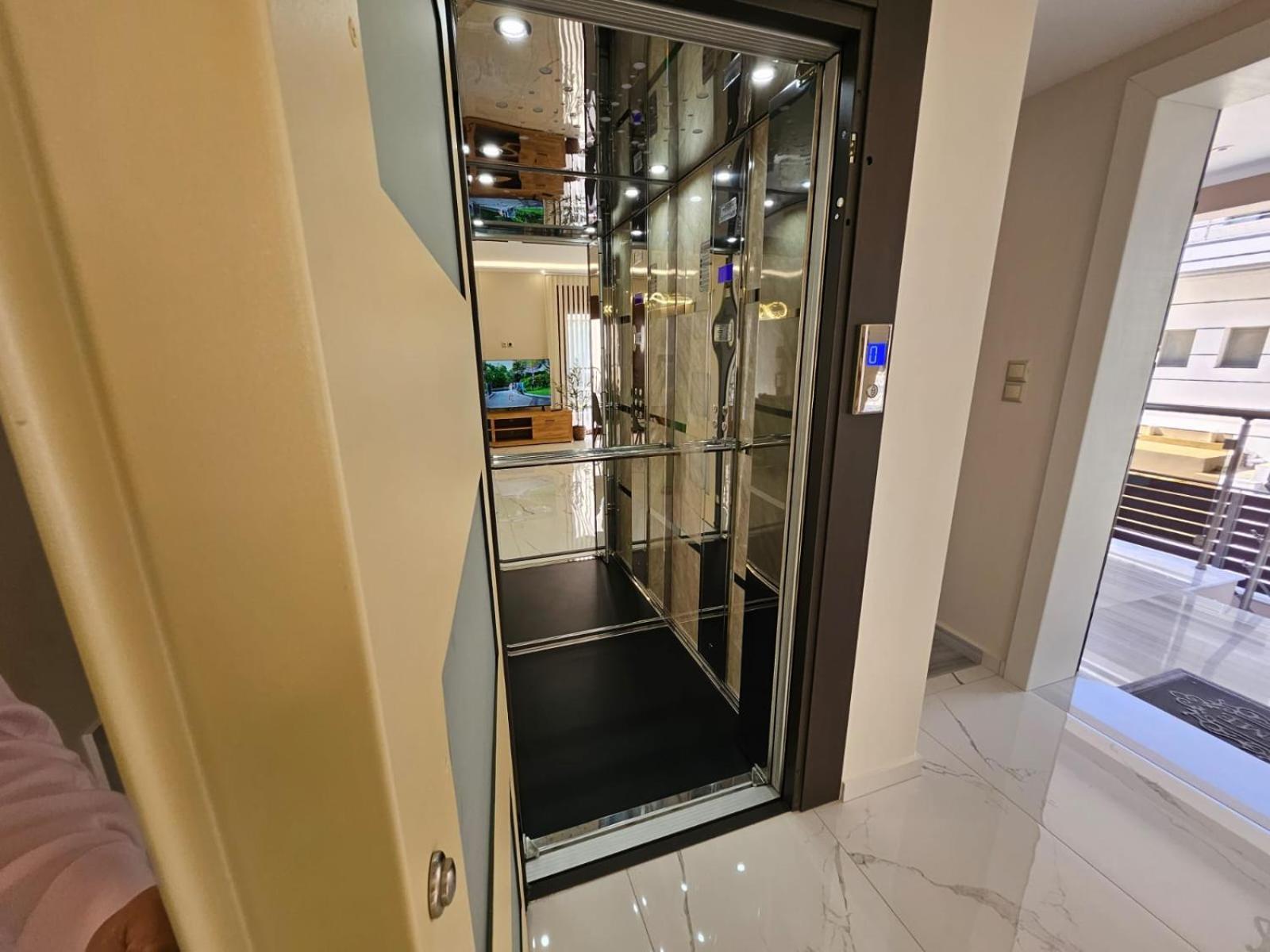 Agora Luxury Villa I Loutráki Eksteriør billede